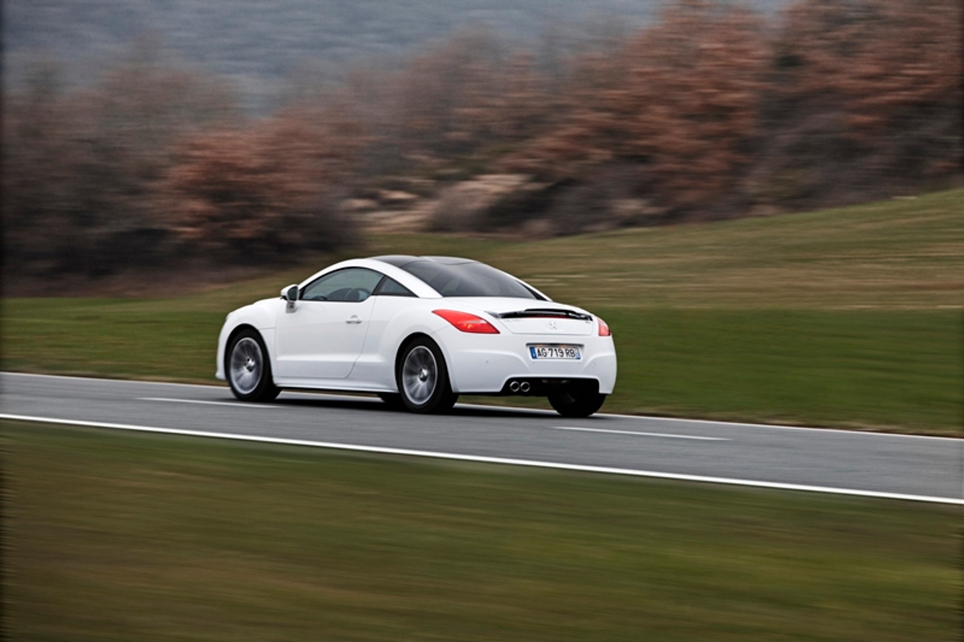 Peugeot RCZ – z pięknem trzeba obcować