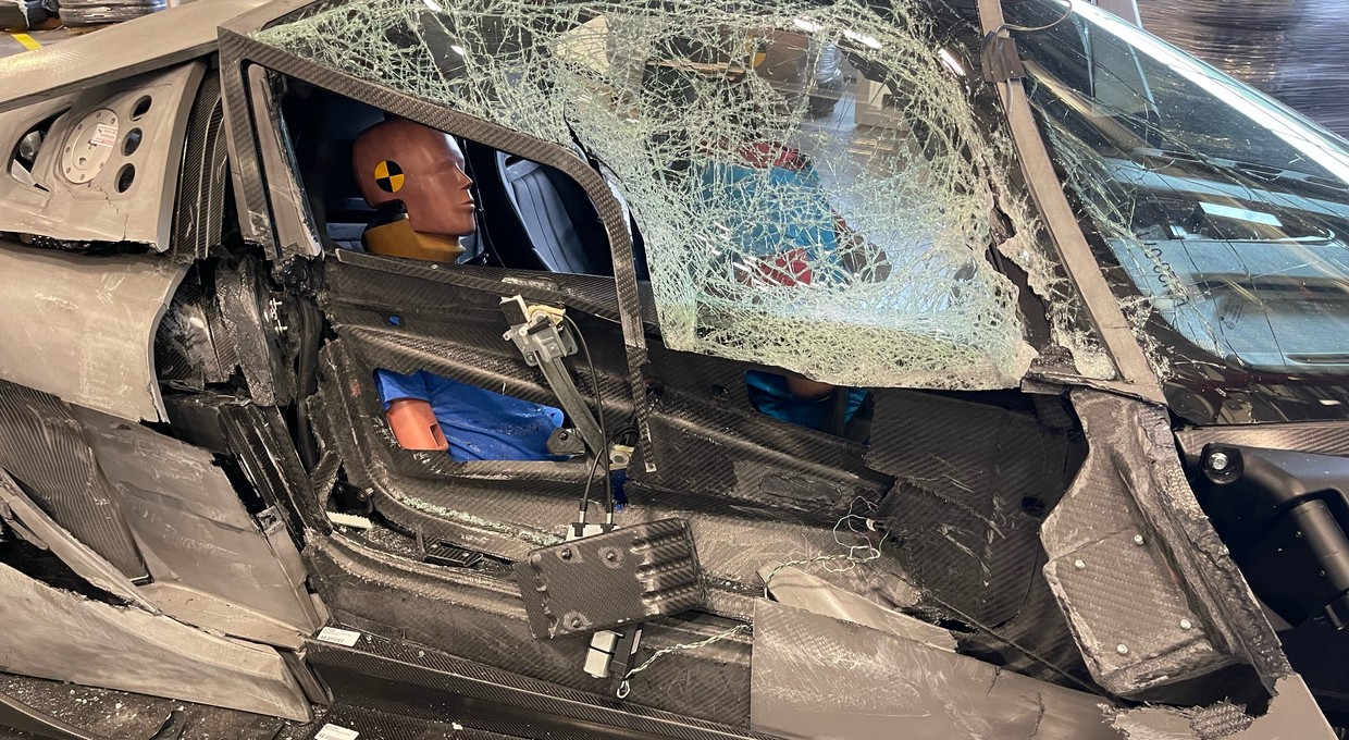 Ten samochód przeszedł test zderzeniowy bez poduszek powietrznych