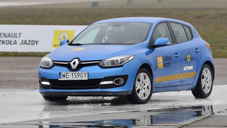 Nie tylko alkohol jest zagrożeniem na drodze. Grypa jest jeszcze gorsza