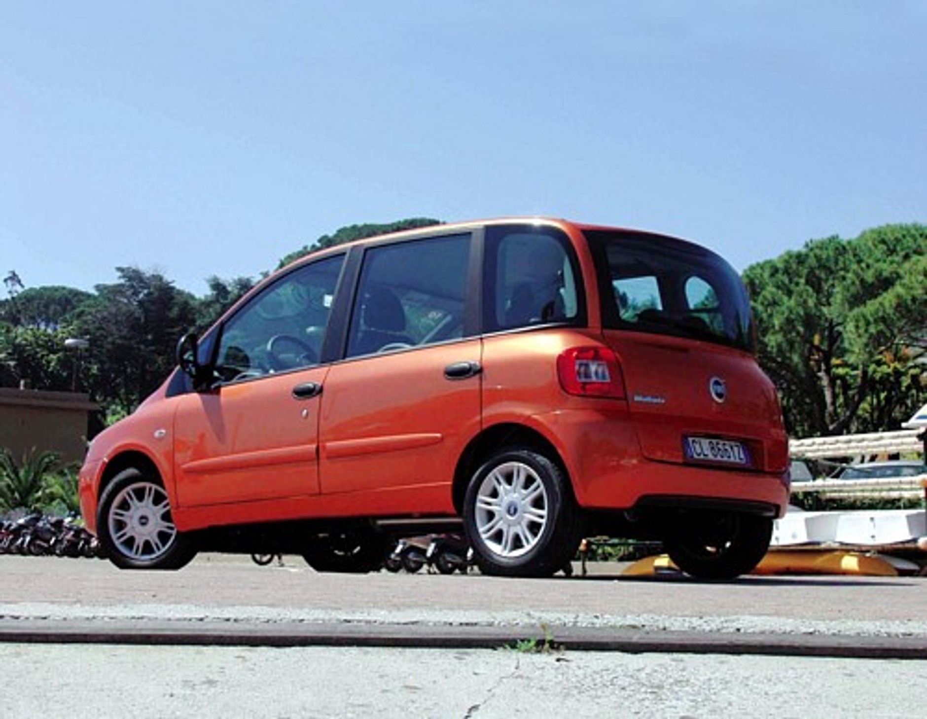 Znacznie grzeczniejsza