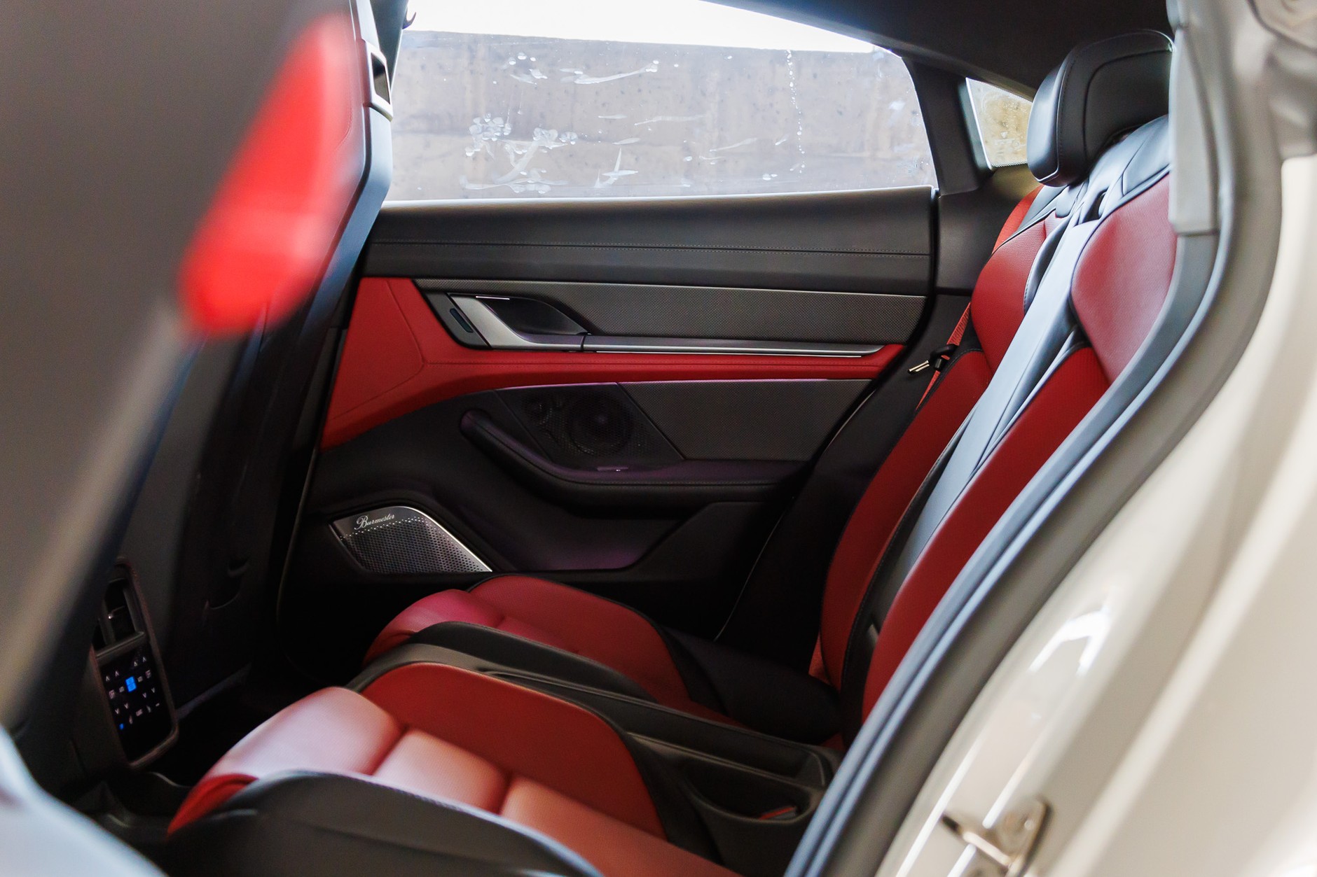 2024 Porsche Taycan 4S