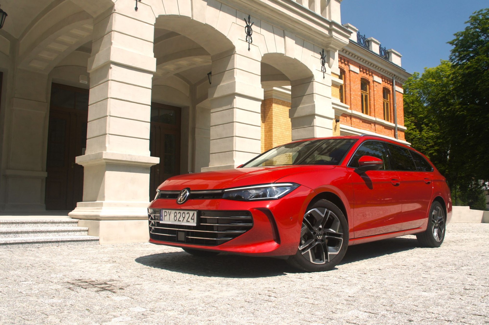 Volkswagen Passat B9 2.0 TDI