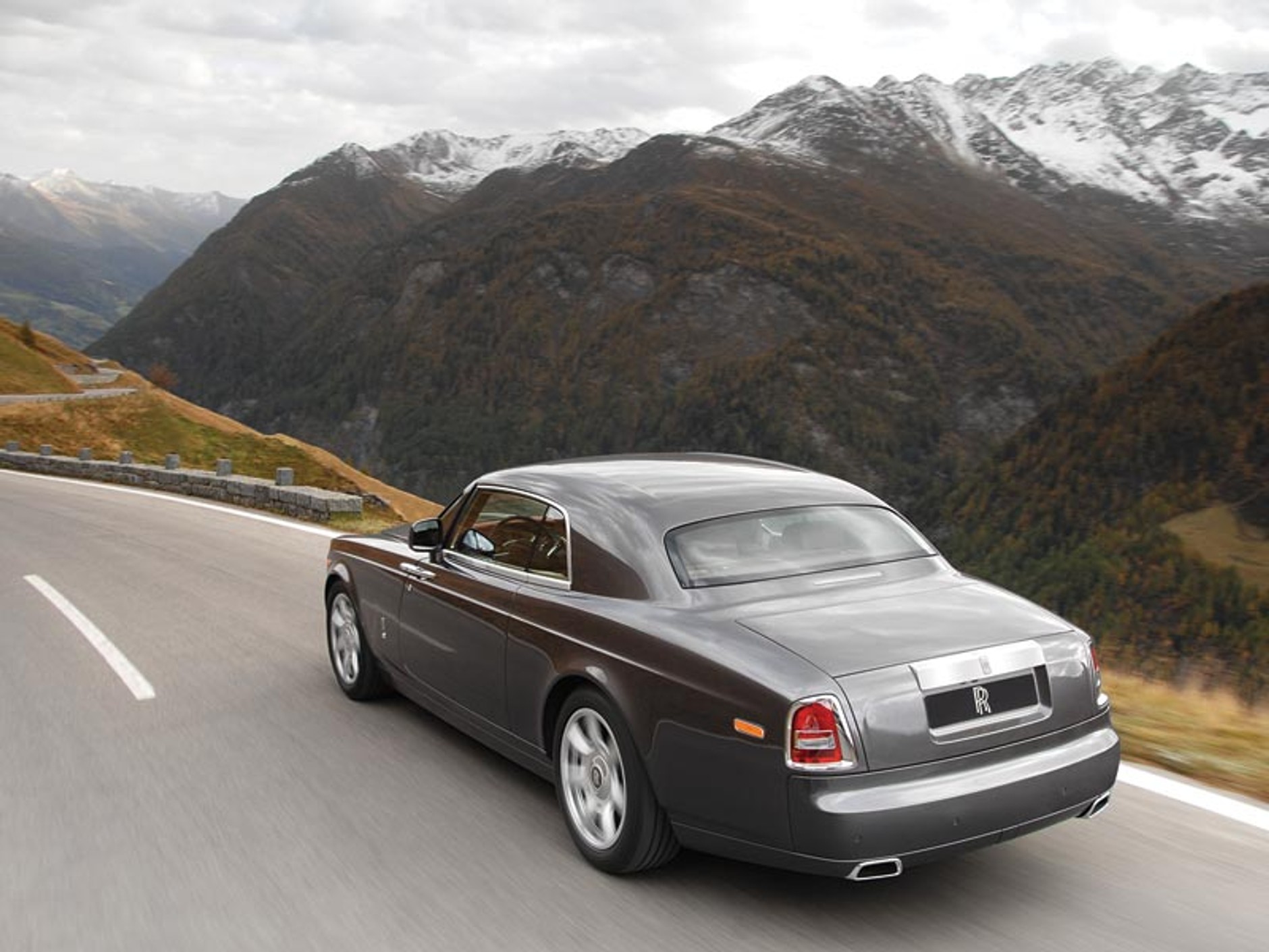 Genewa 2008: Rolls-Royce Phantom Coupé - dwudrzwiowy arystokrata