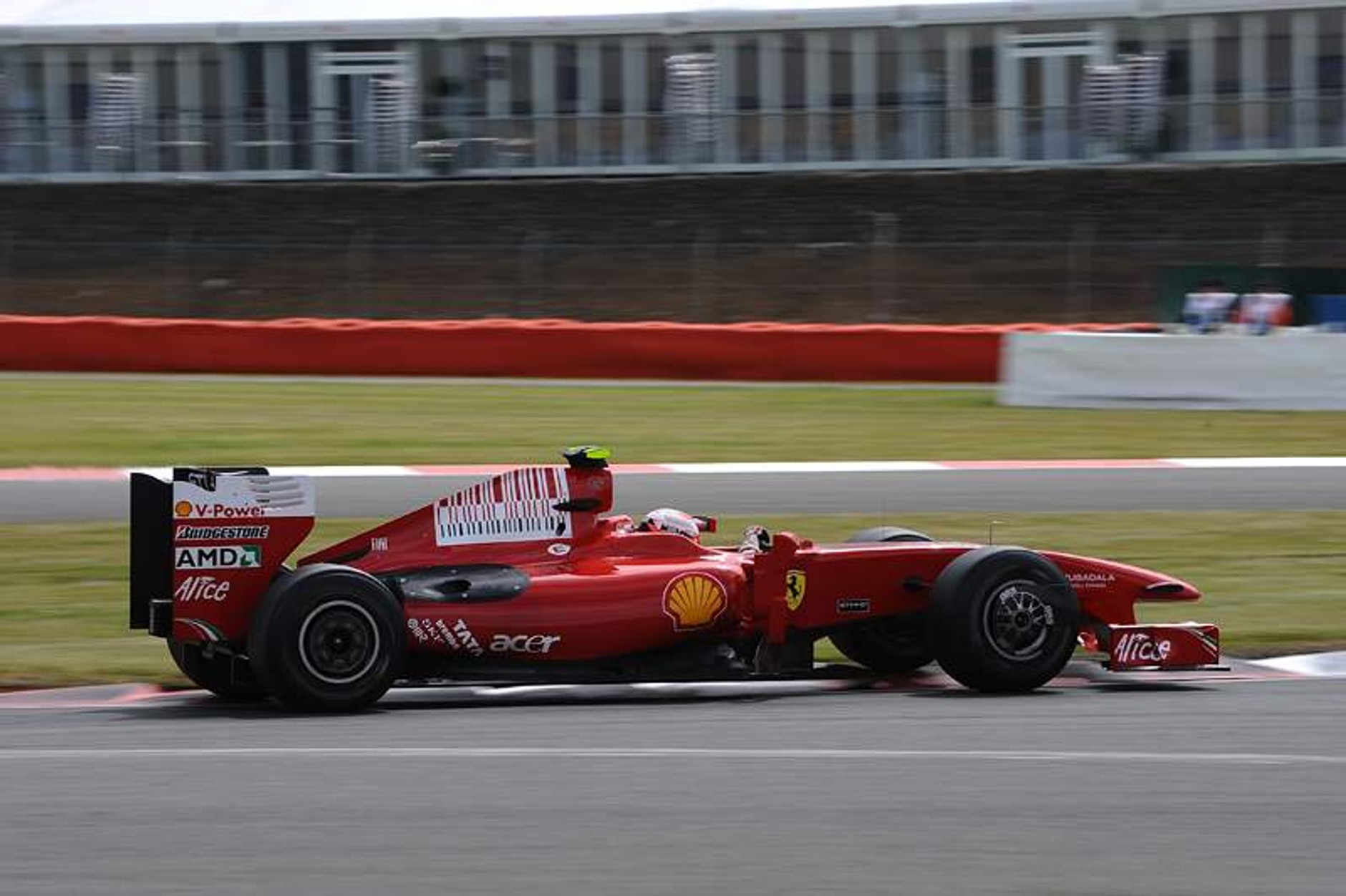 Grand Prix Wielkiej Brytanii 2009: trzeci triumf Vettela (fotogaleria)