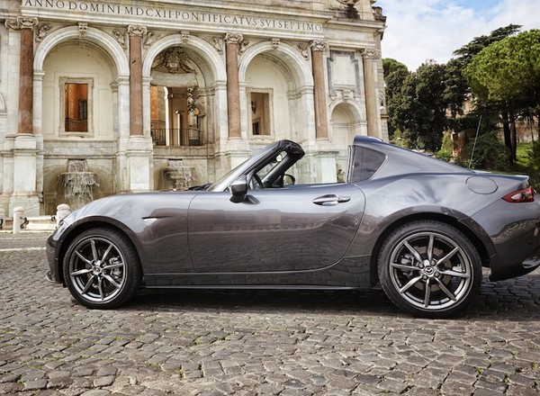 Mazda MX-5 RF w polskiej ofercie