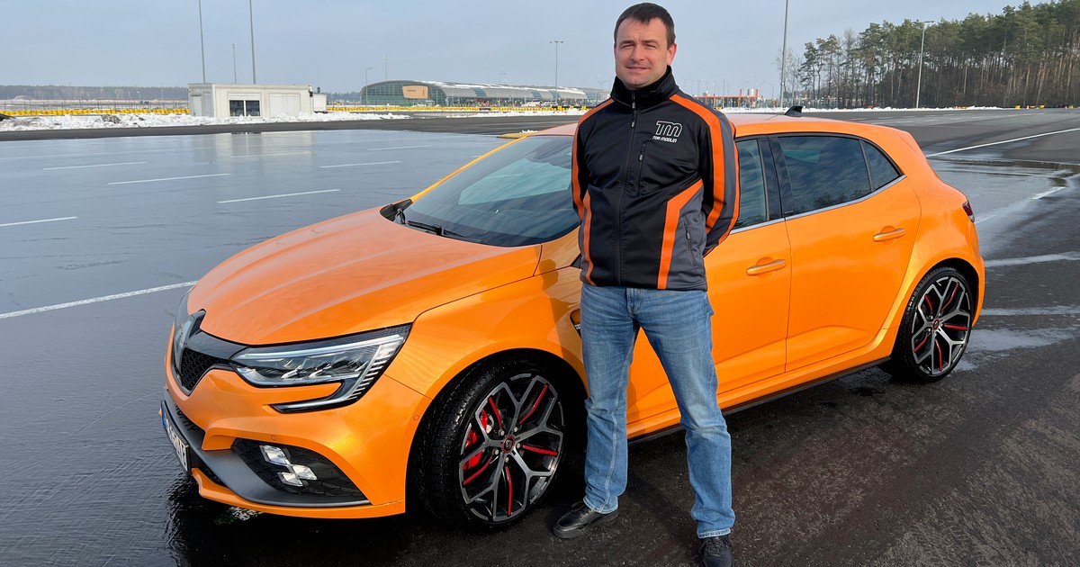 Adam Bernard, instruktor z Ośrodka Doskonalenia Techniki Jazdy na Torze Modlin