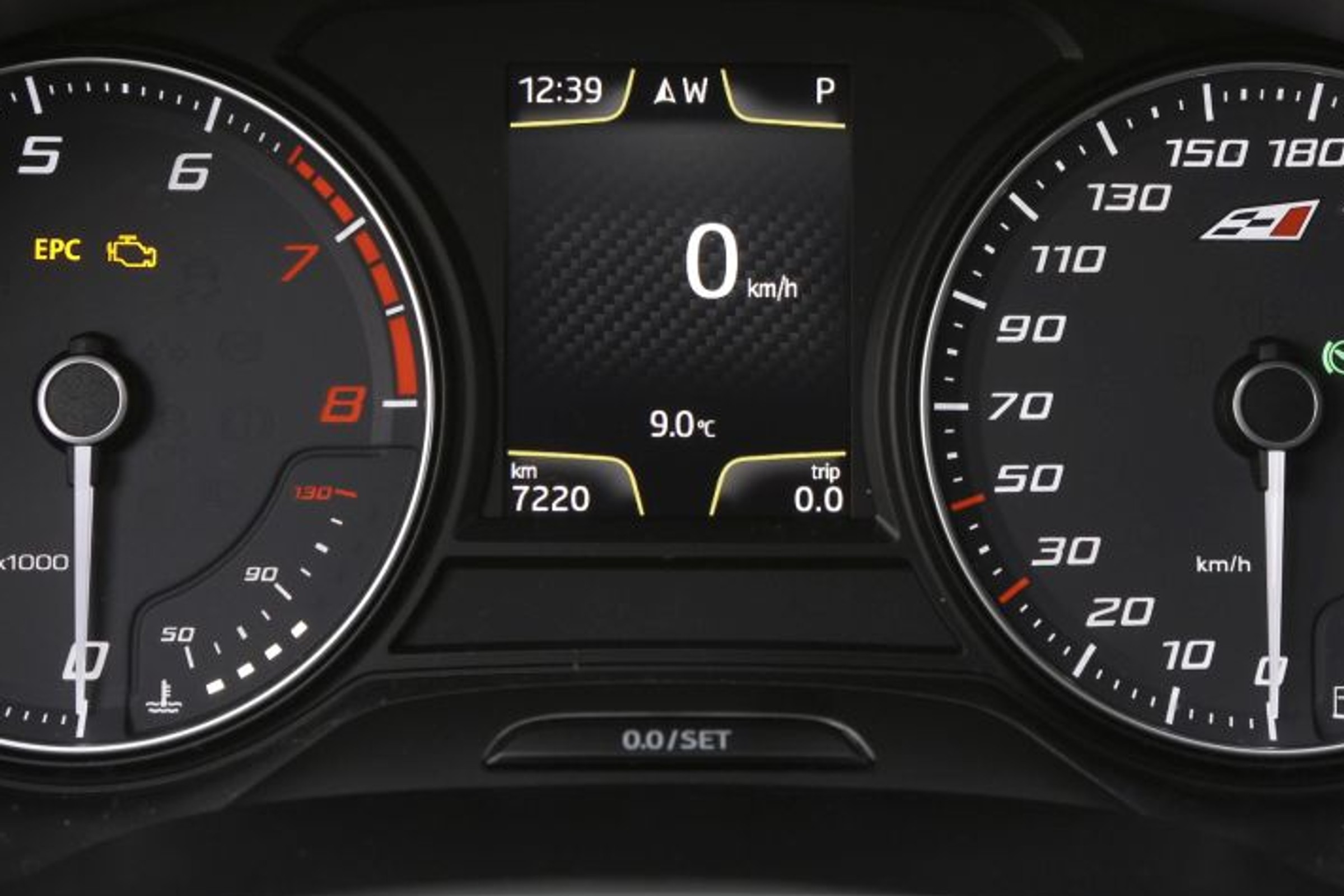 Auto z niskim przebiegiem nie zawsze jest lepsze. Więcej wydatków i spore ryzyko