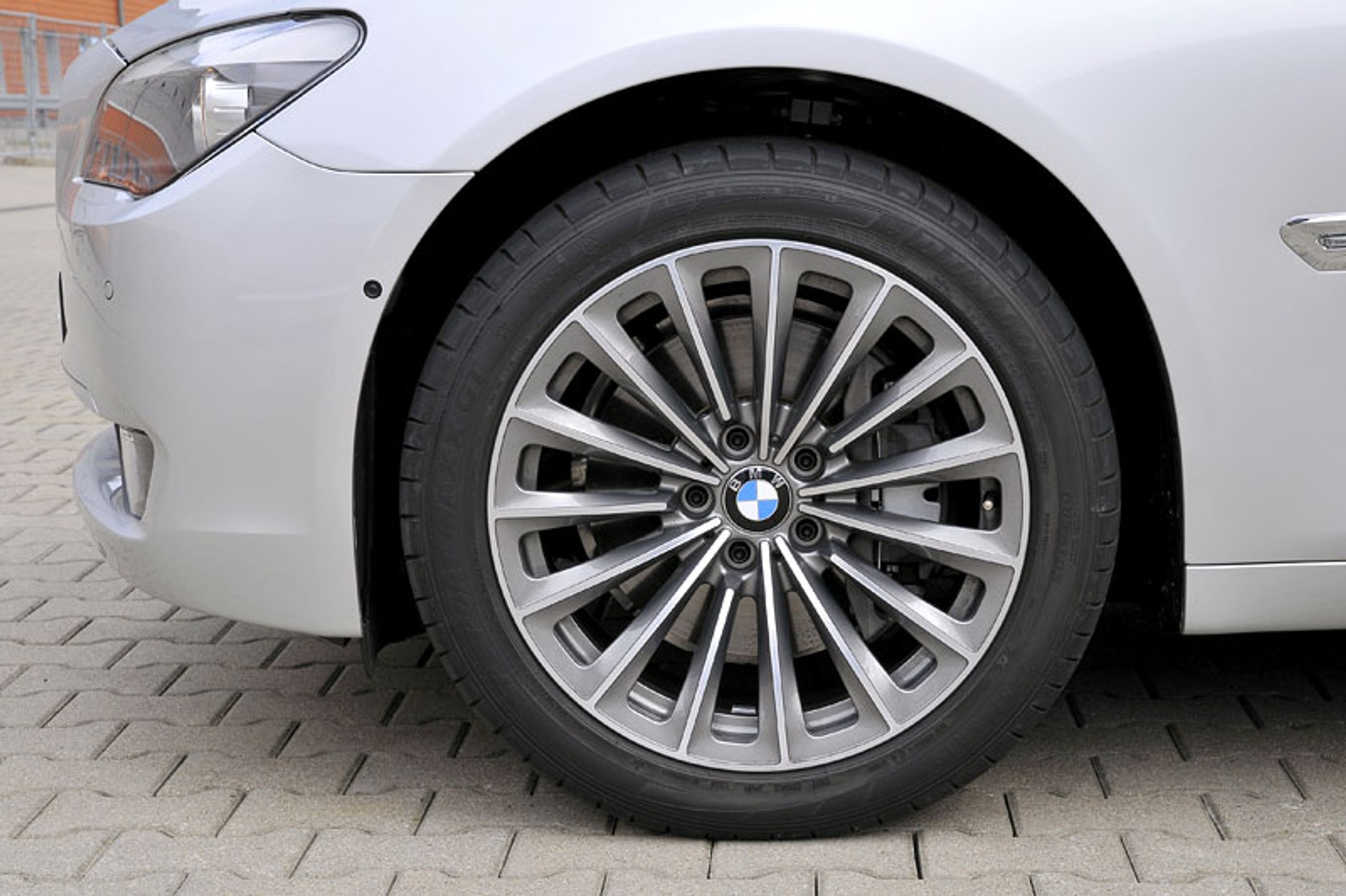 BMW 750iL i BMW 730d – pierwsze wrażenia z jazdy