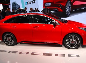 Kia na salonie paryskim – nowy ProCeed