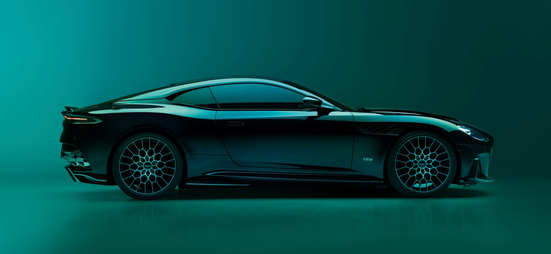 Aston Martin DBS 770 Ultimate