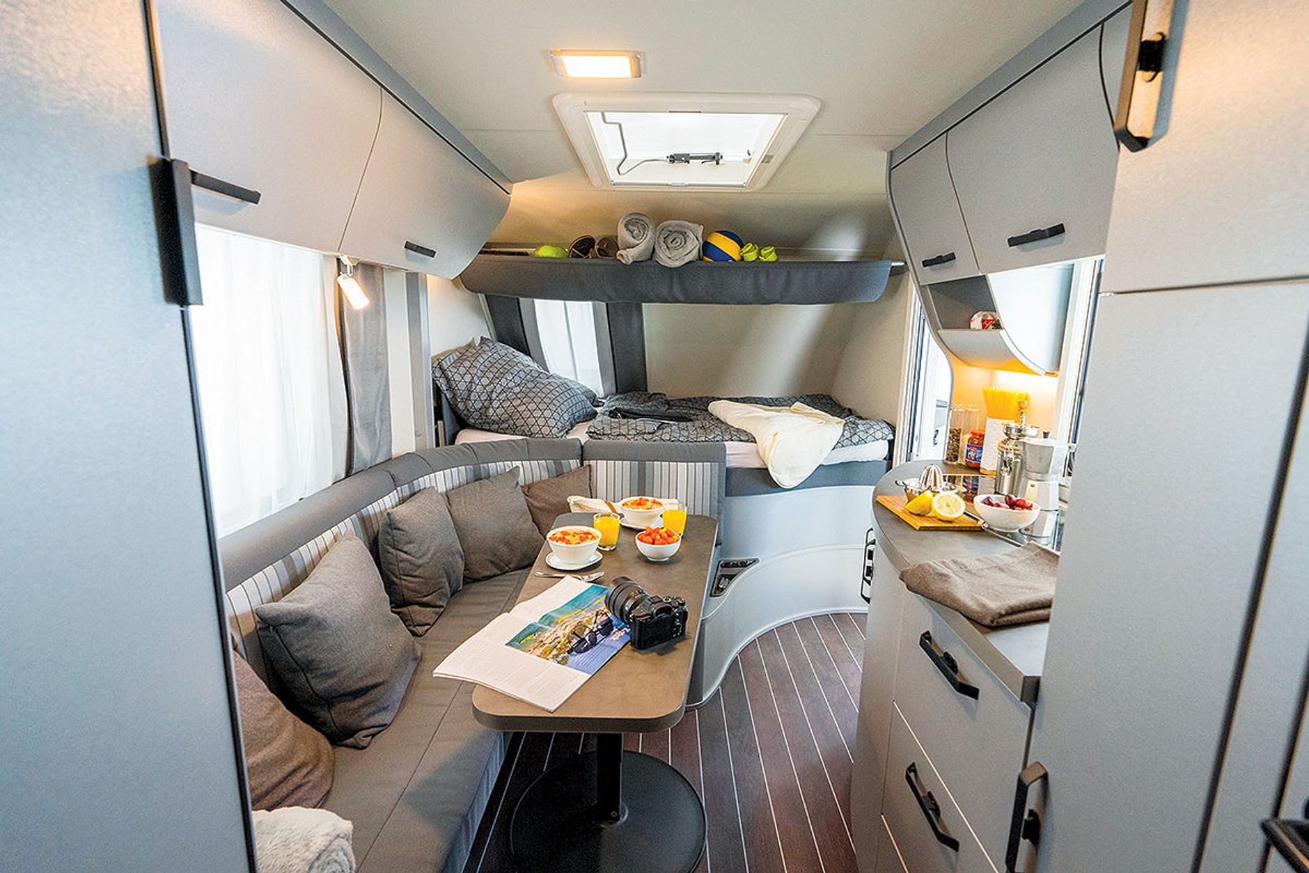 Nowe przyczepy z targów caravaningowych w Stuttgarcie