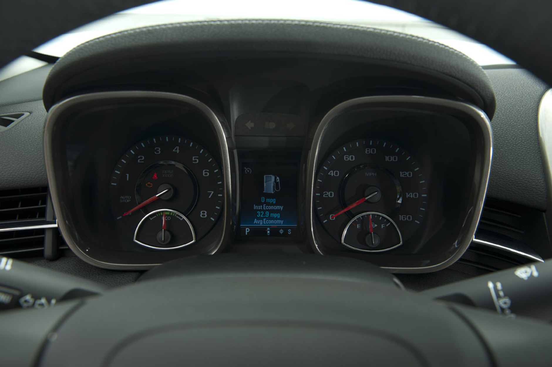 Chevrolet Malibu pod napięciem