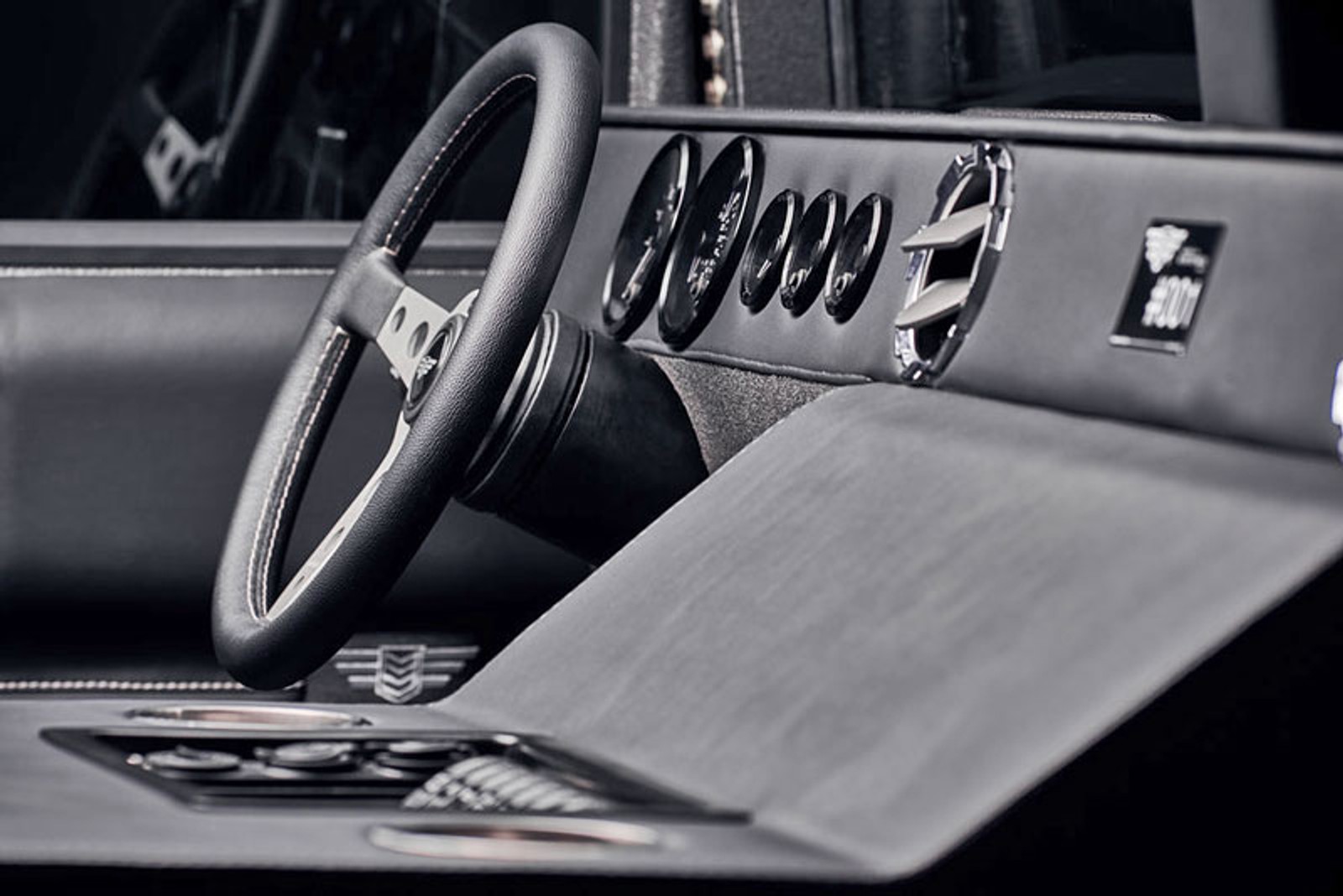 Hummer H1 Launch Edition