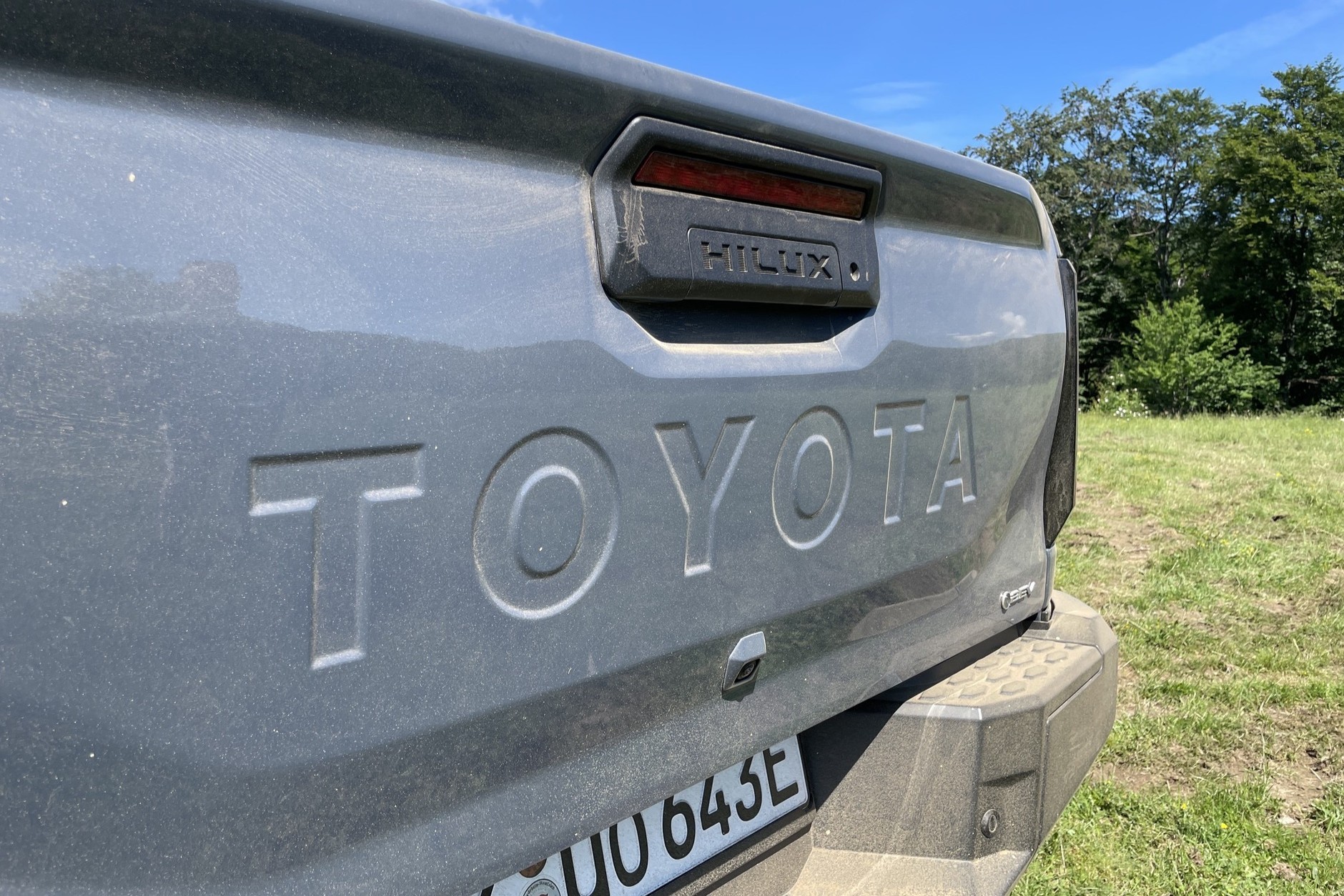 Nowa Toyota Hilux BEV