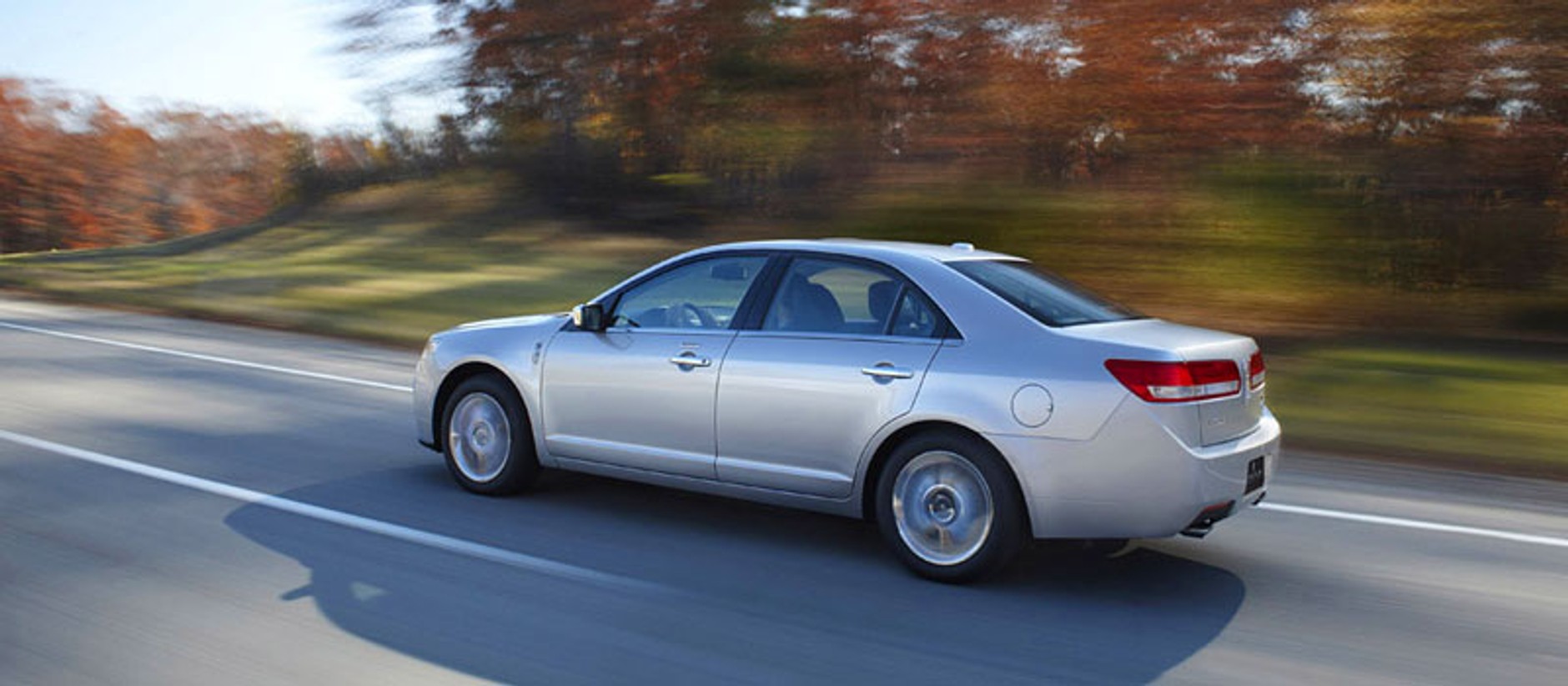 Los Angeles 2008: Lincoln MKZ - modernizacja najmniejszgo modelu