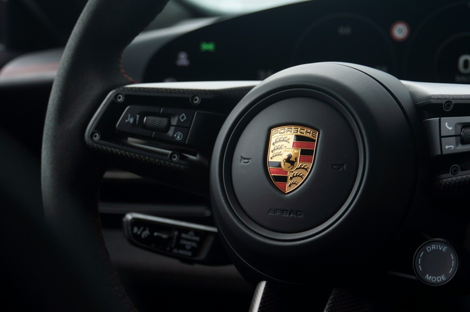 Porsche Taycan GTS