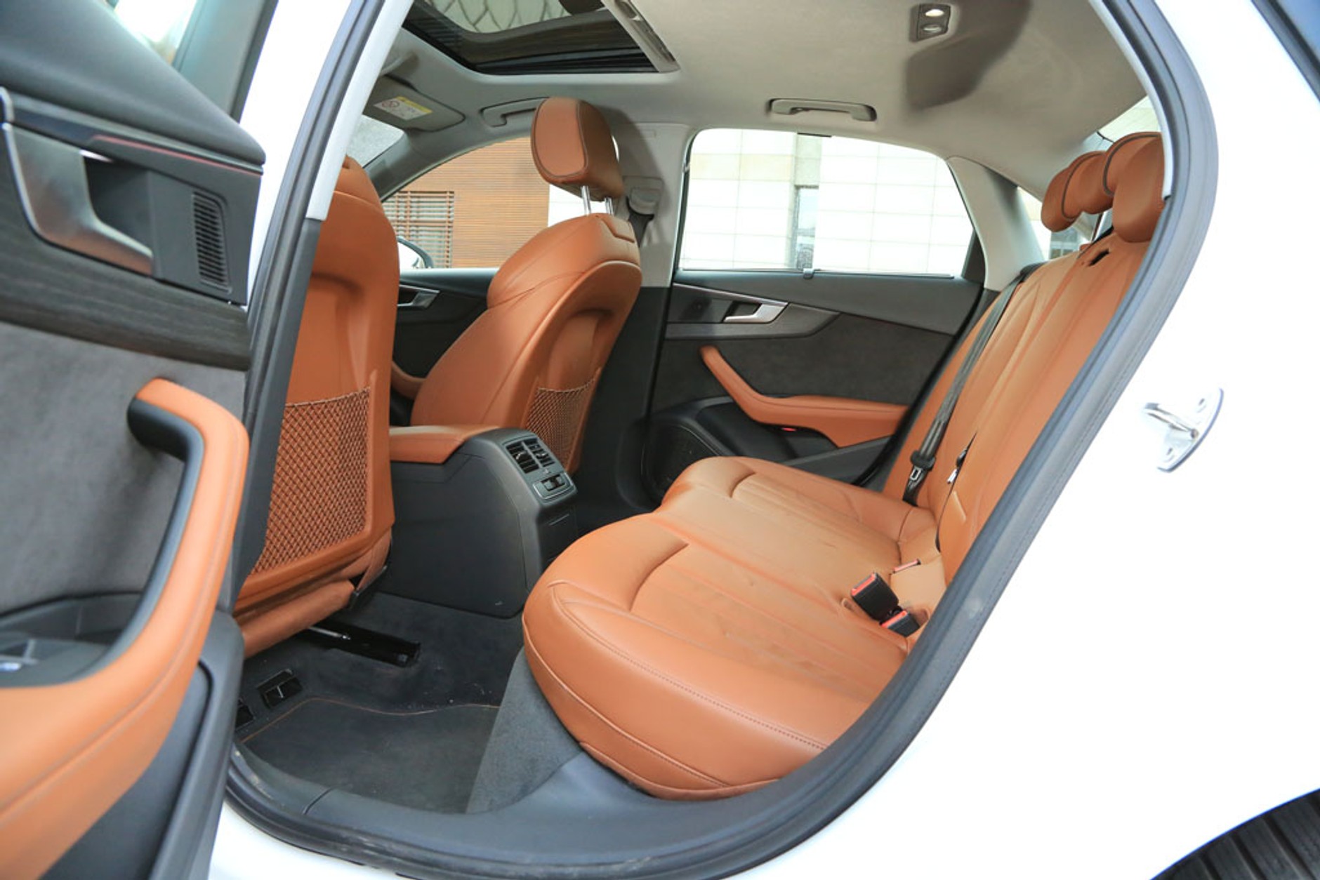 Audi A4 2.0 TDI S-tronic - sedan z dużym zastrzykiem mocy