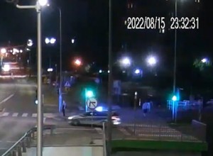 Zobacz, jak wygląda policyjna eskorta taksówki, gdy zagrożone jest życie [WIDEO]