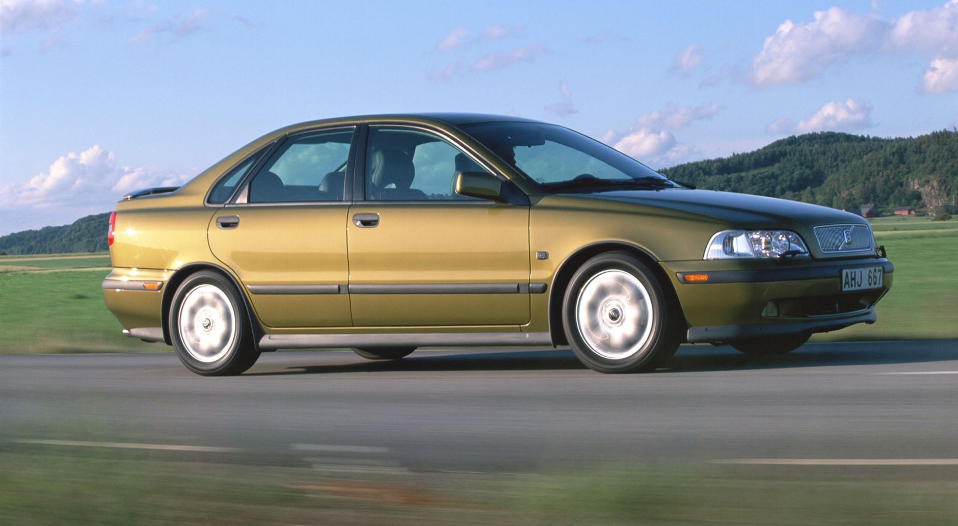 5. Volvo S40/V40 (1995-2003)