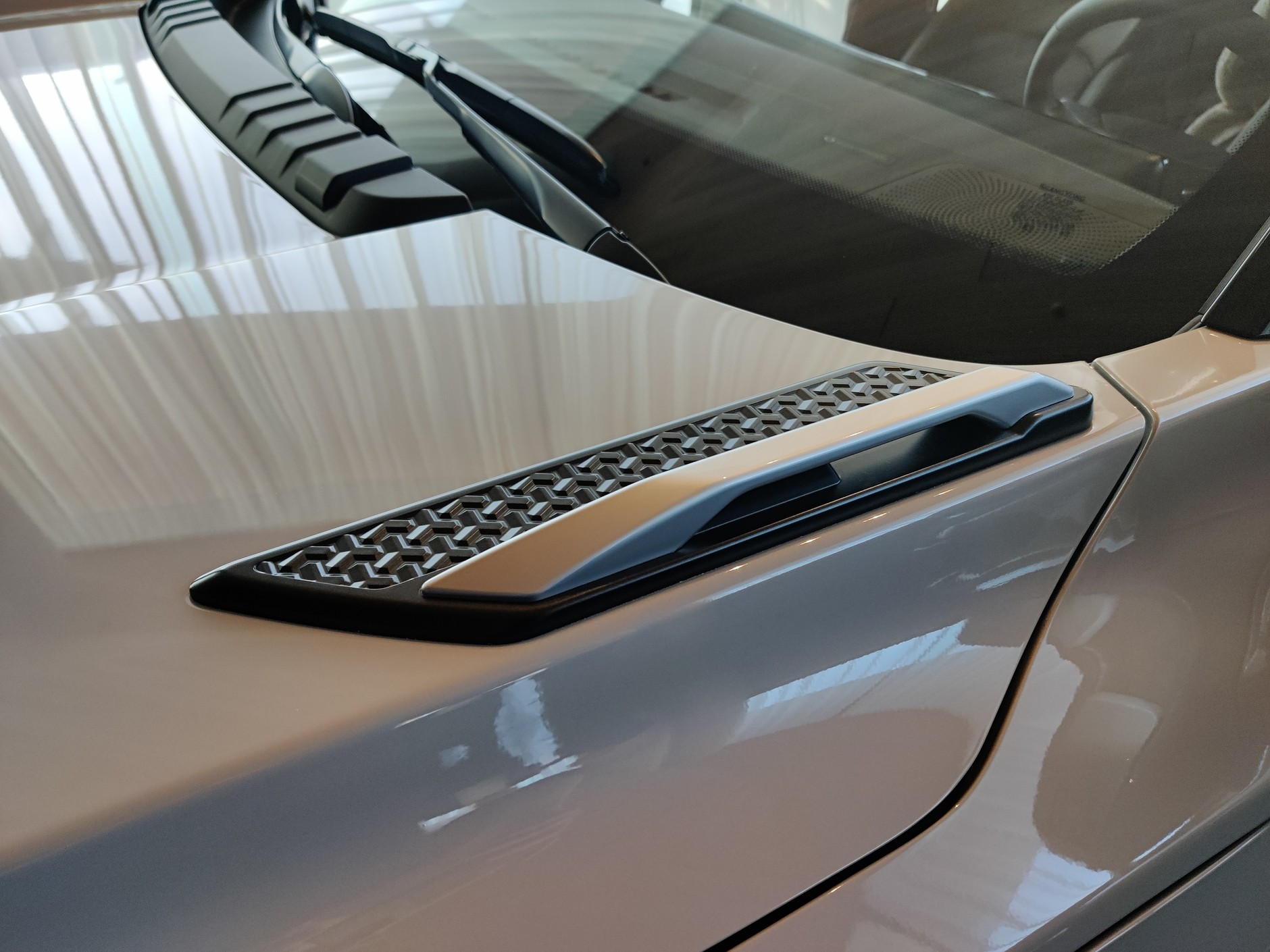 SsangYong Torres EVX