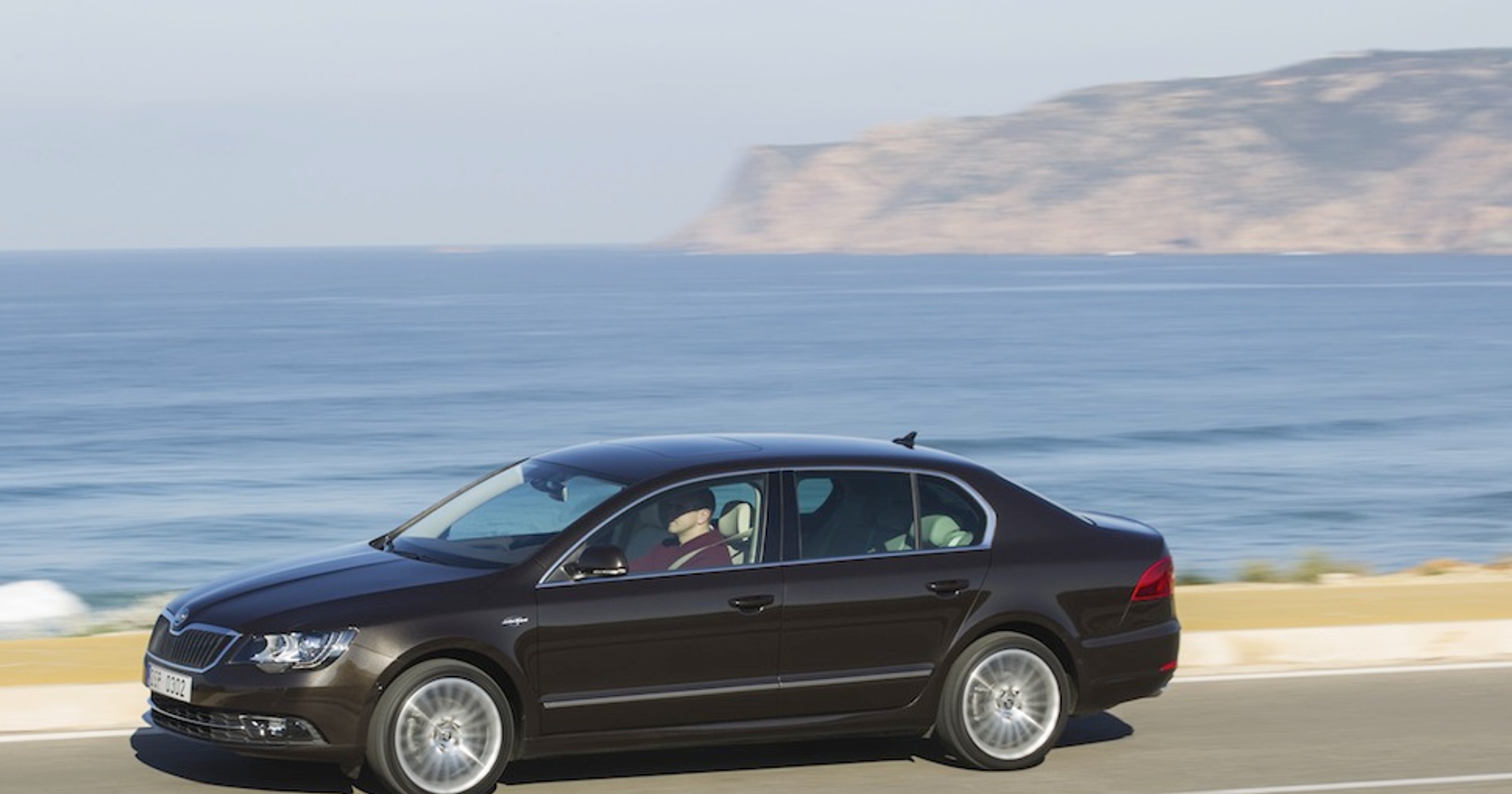 Skoda Superb Laurin&Klement: luksus z Czech