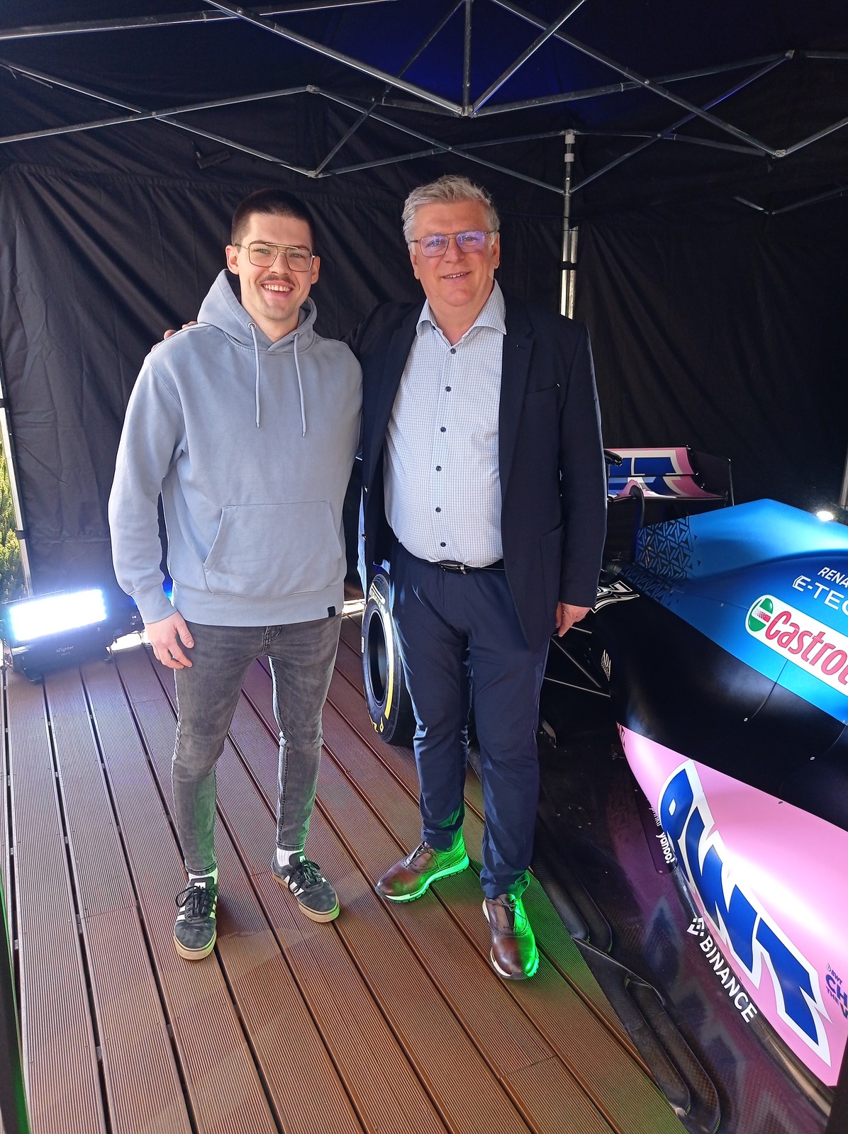 Szef zespołu Alpine F1 Team Otmar Szafnauer (po prawej)