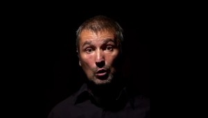 Zginął jego przyjaciel, on ma uraz mózgu. Znany dziennikarz apeluje [WIDEO]
