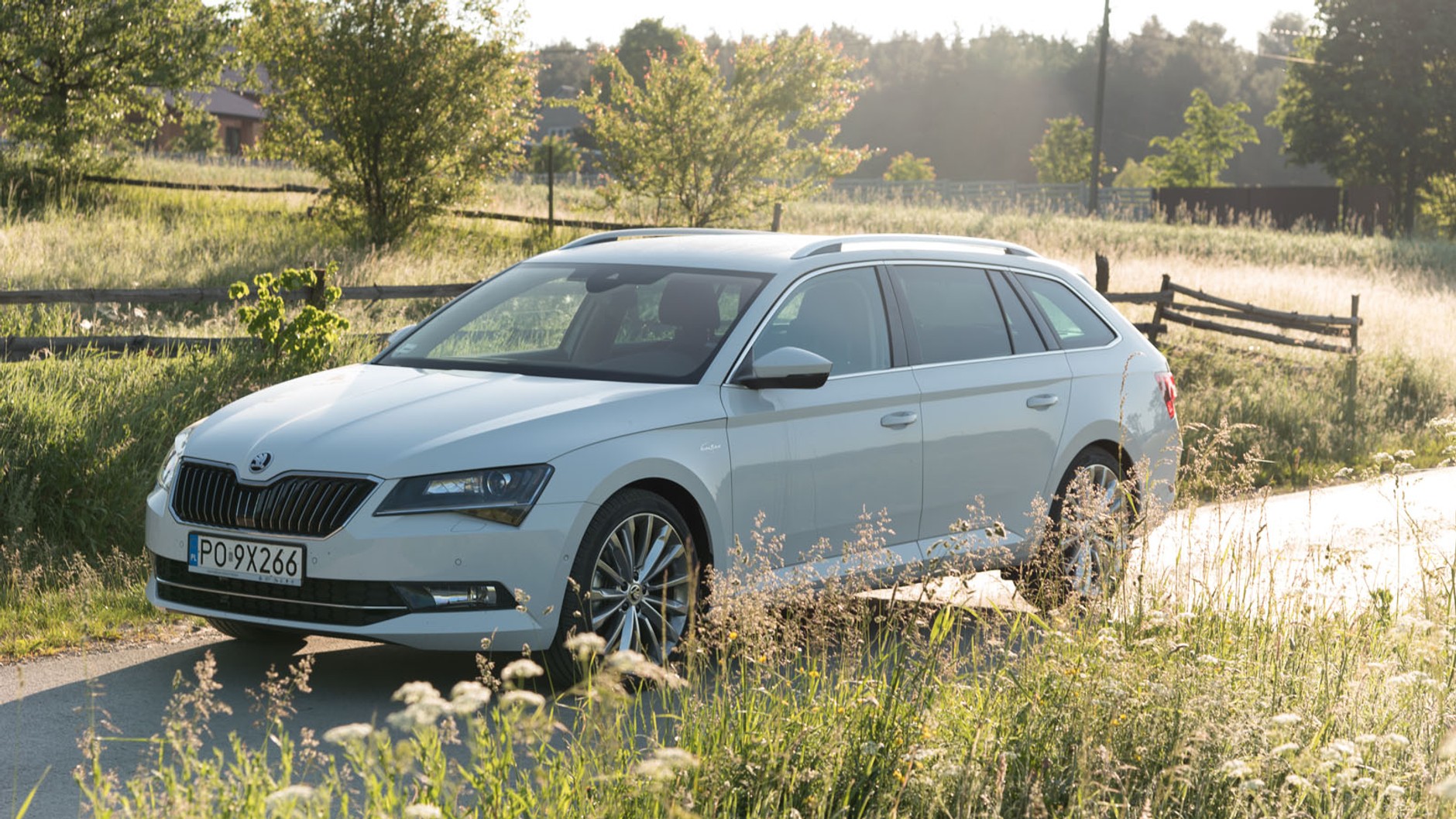 Weekend to za mało… Skodą Superb zwiedzamy Kielecczyznę