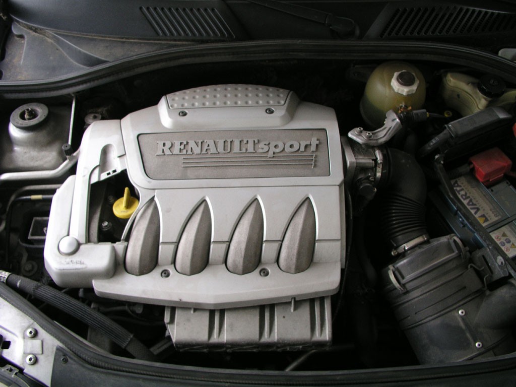 Renault Clio Sport 2.0 16v - Dobre osiągi w dobrej cenie