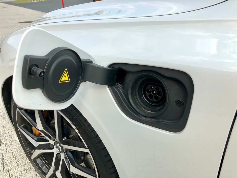 Volvo S60 T8 Polestar Engineered