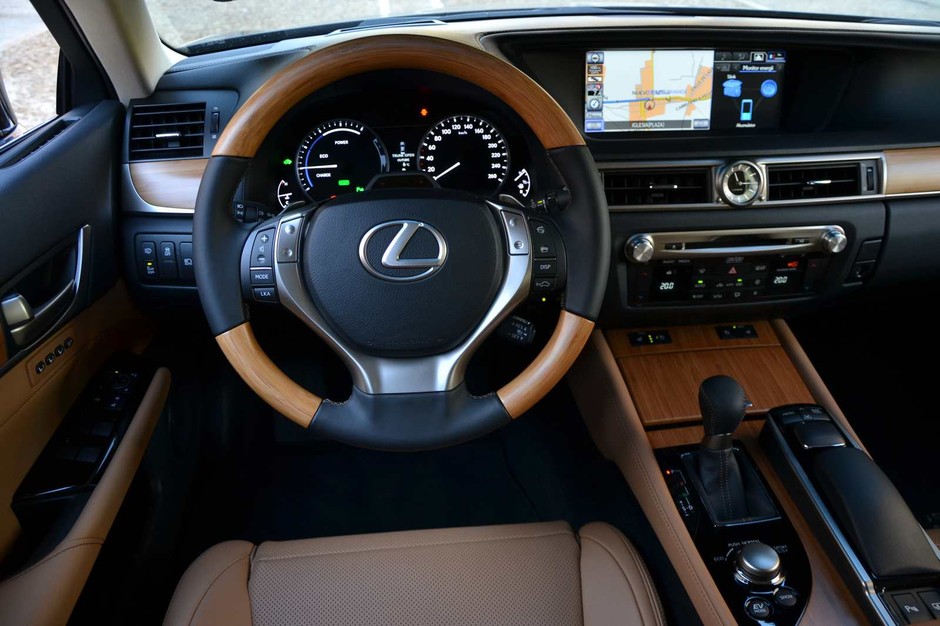 Lexus GS300h