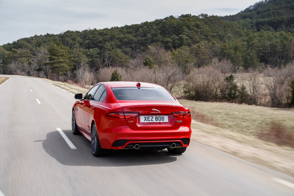 Jaguar XE