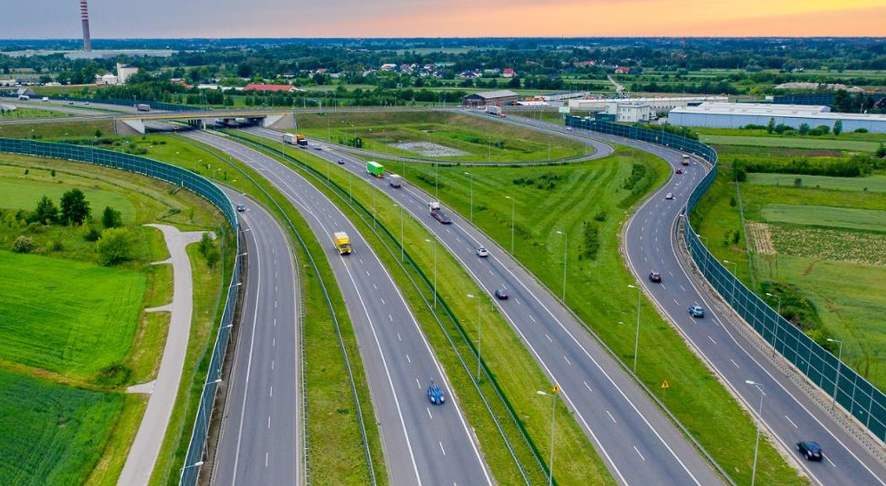 Autostrada A2 będzie poszerzana bez wstrzymywania ruchu. Trzy lub cztery pasy w każdym kierunku