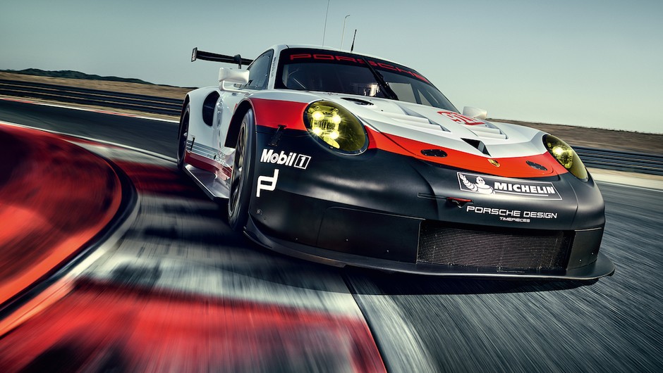 Porsche 911 RSR