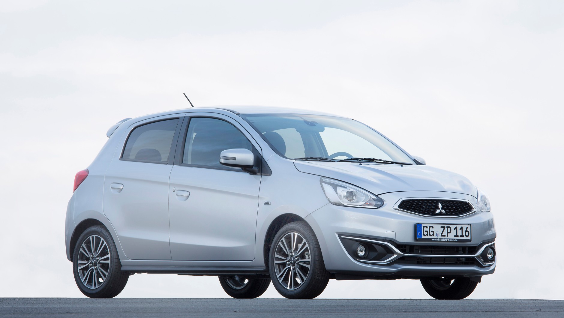Mitsubishi Space Star MY2016