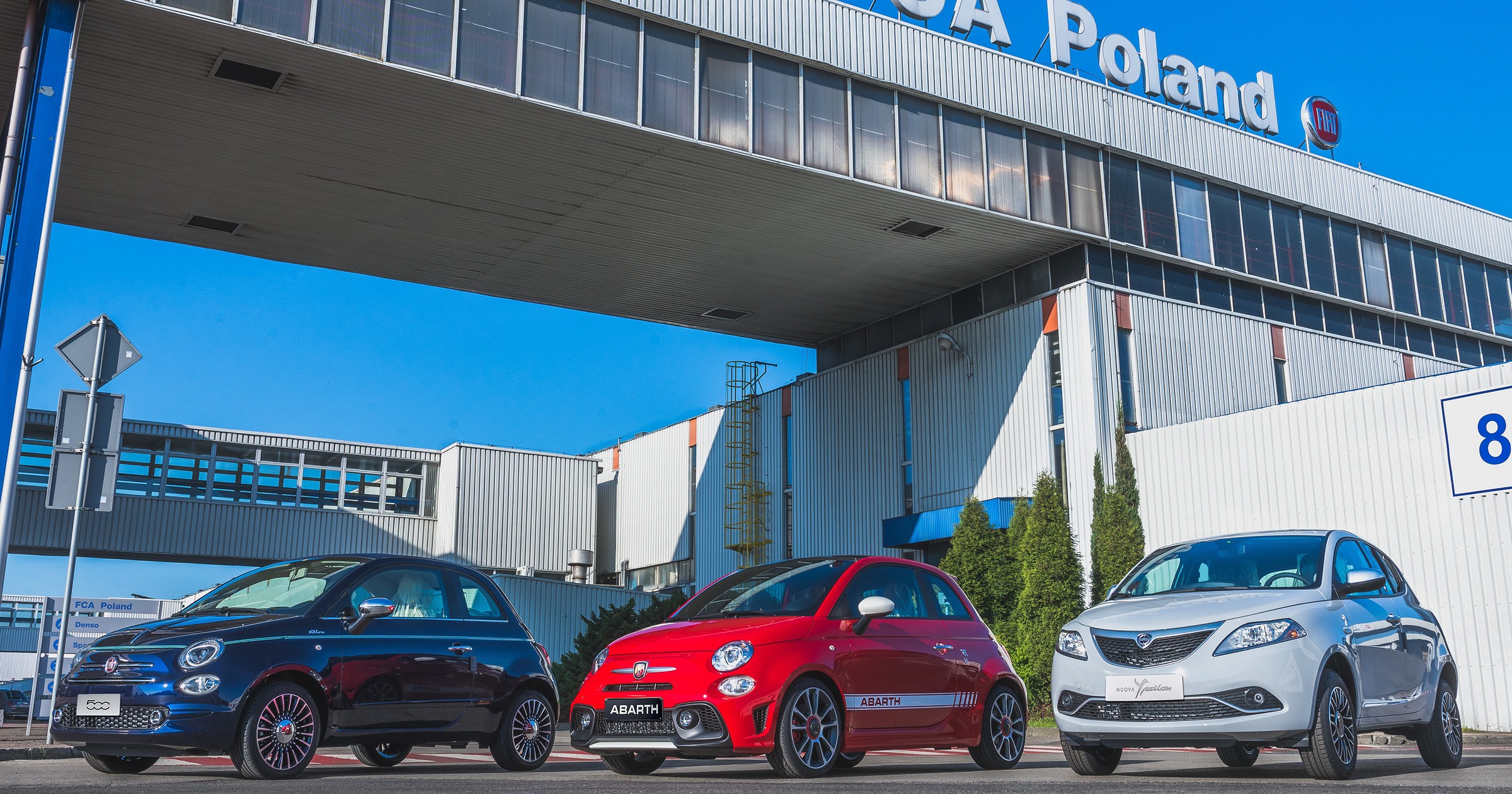 1_FIAT-500_RIVA_ABARTH_LANCIA-YPSILON_FCA Poland_Tychy_27-05-2017_FOT_IK