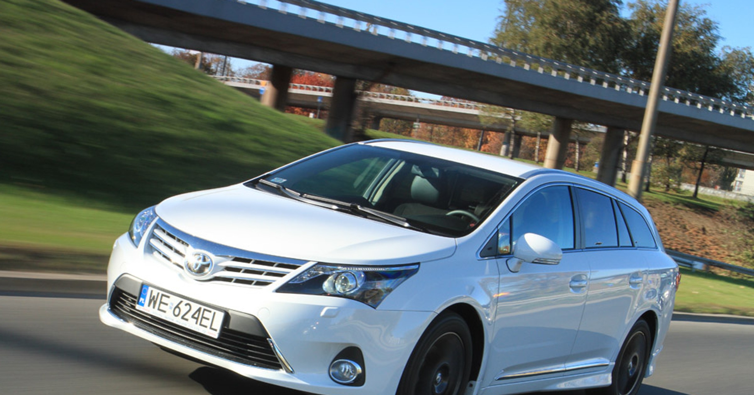 Test Toyoty Avensis Kombi 2.0 D-4D: rodzinnie i sportowo