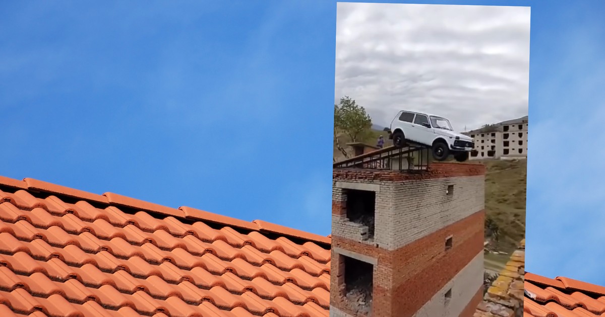 Łada Niva rozpędziła się na rampie i spadła kilka pięter w dół (Screen: Facebook.com/@ladanivasrbijavaljevo)