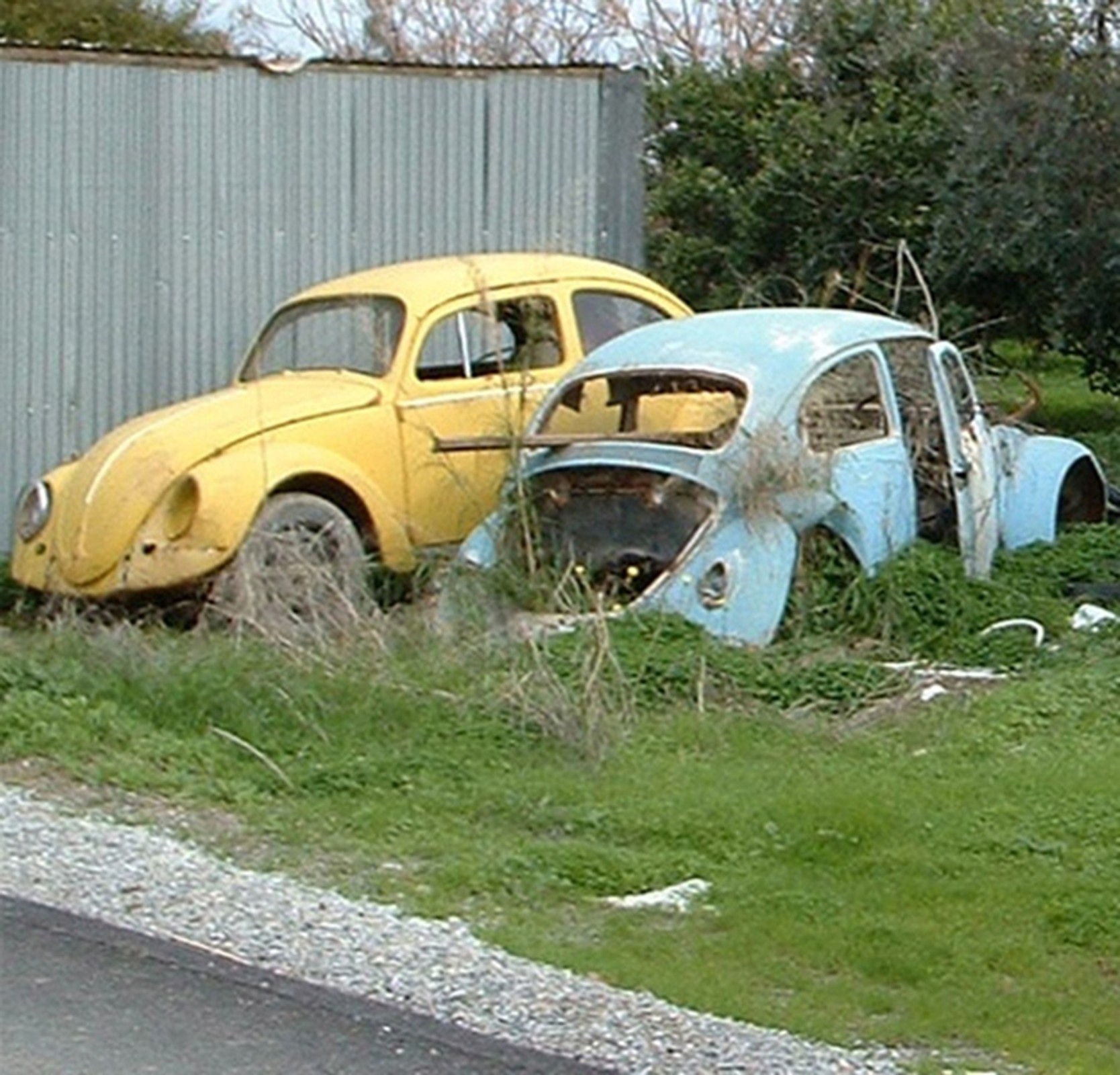 Powinny błyszczeć, a rdzewieją – klasyki na złomowisku