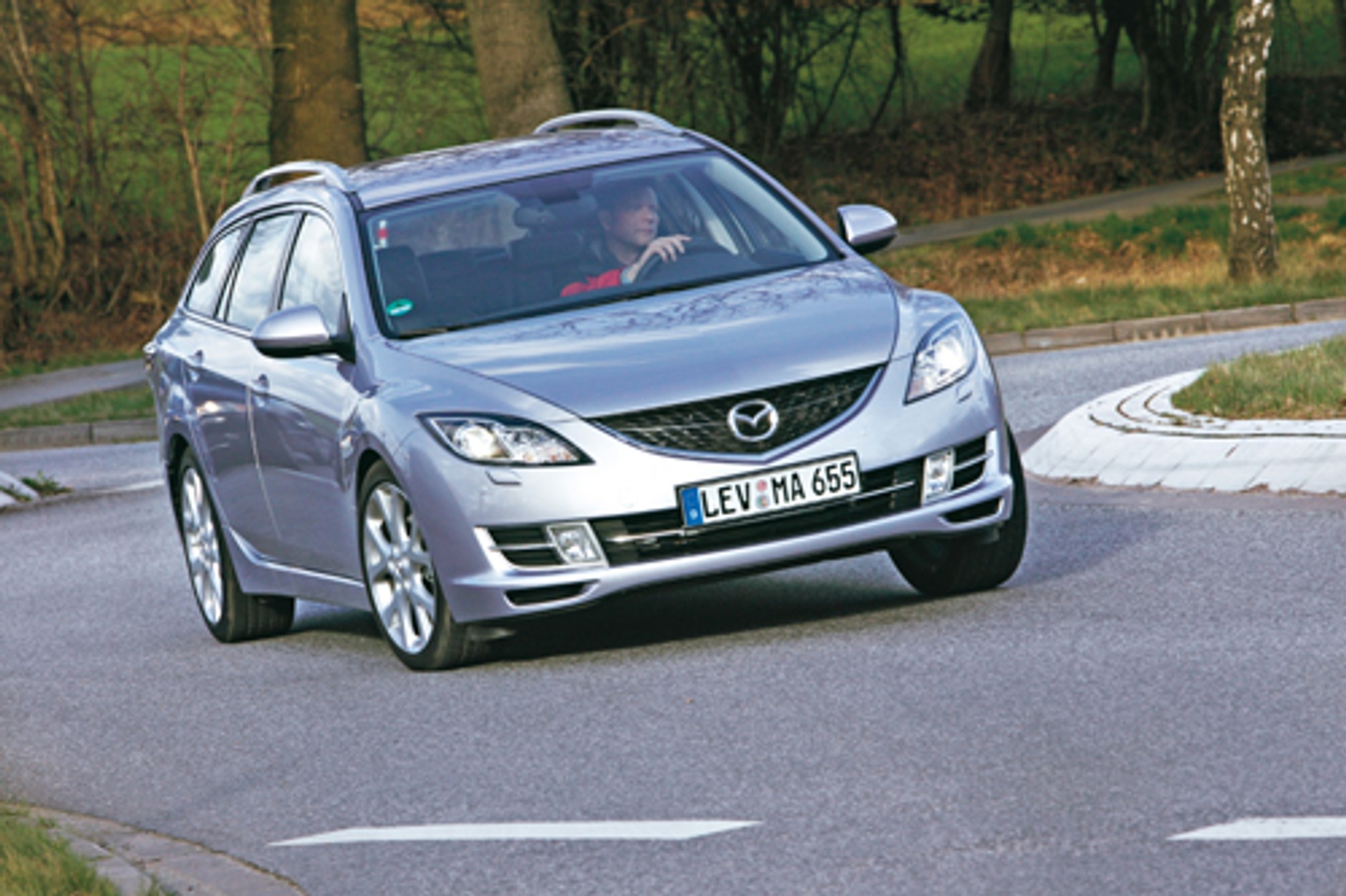 Mazda 6, Opel Vectra, Renault Laguna Ford Mondeo - Oto cztery rasowe kombi