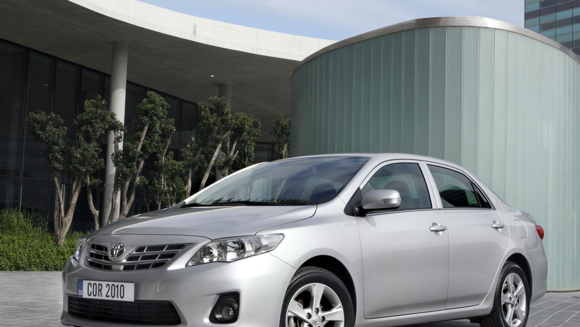 Toyota Corolla 2010 po faceliftingu