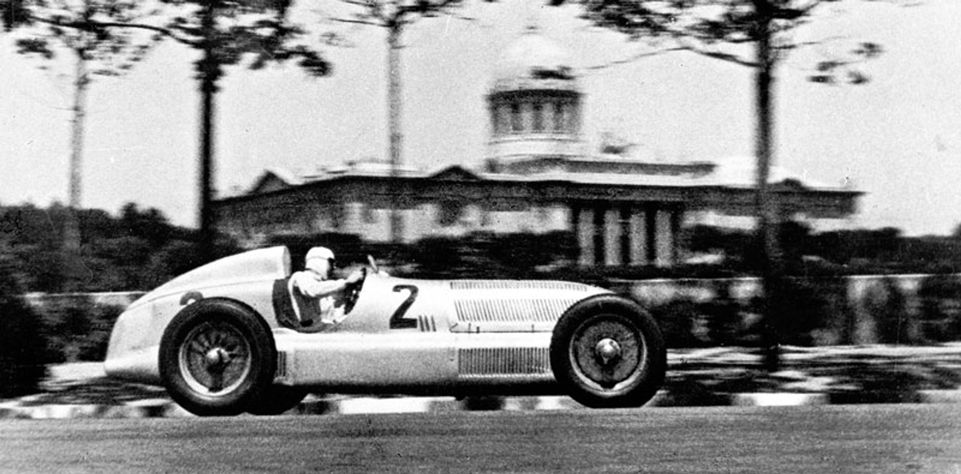 Mercedes-Benz: srebrne strzały w okresie przedwojennym