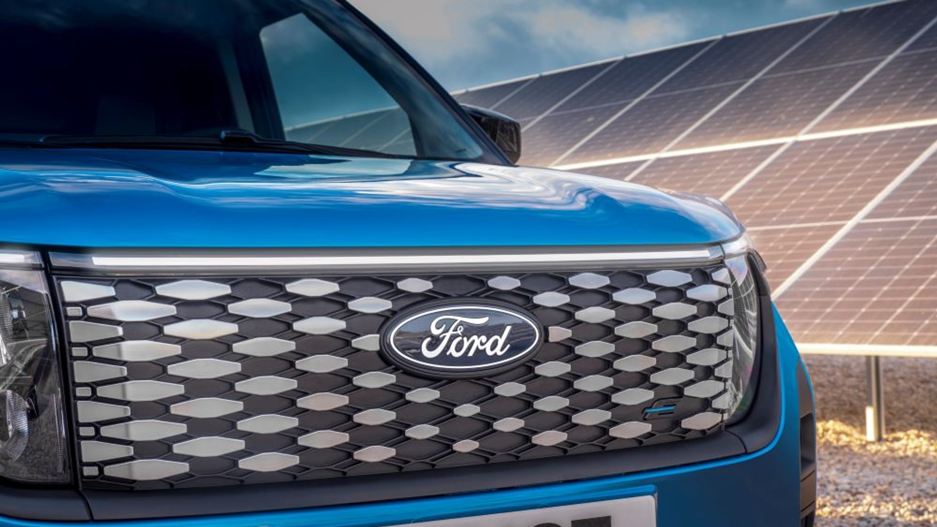 Ford E-Transit Courier