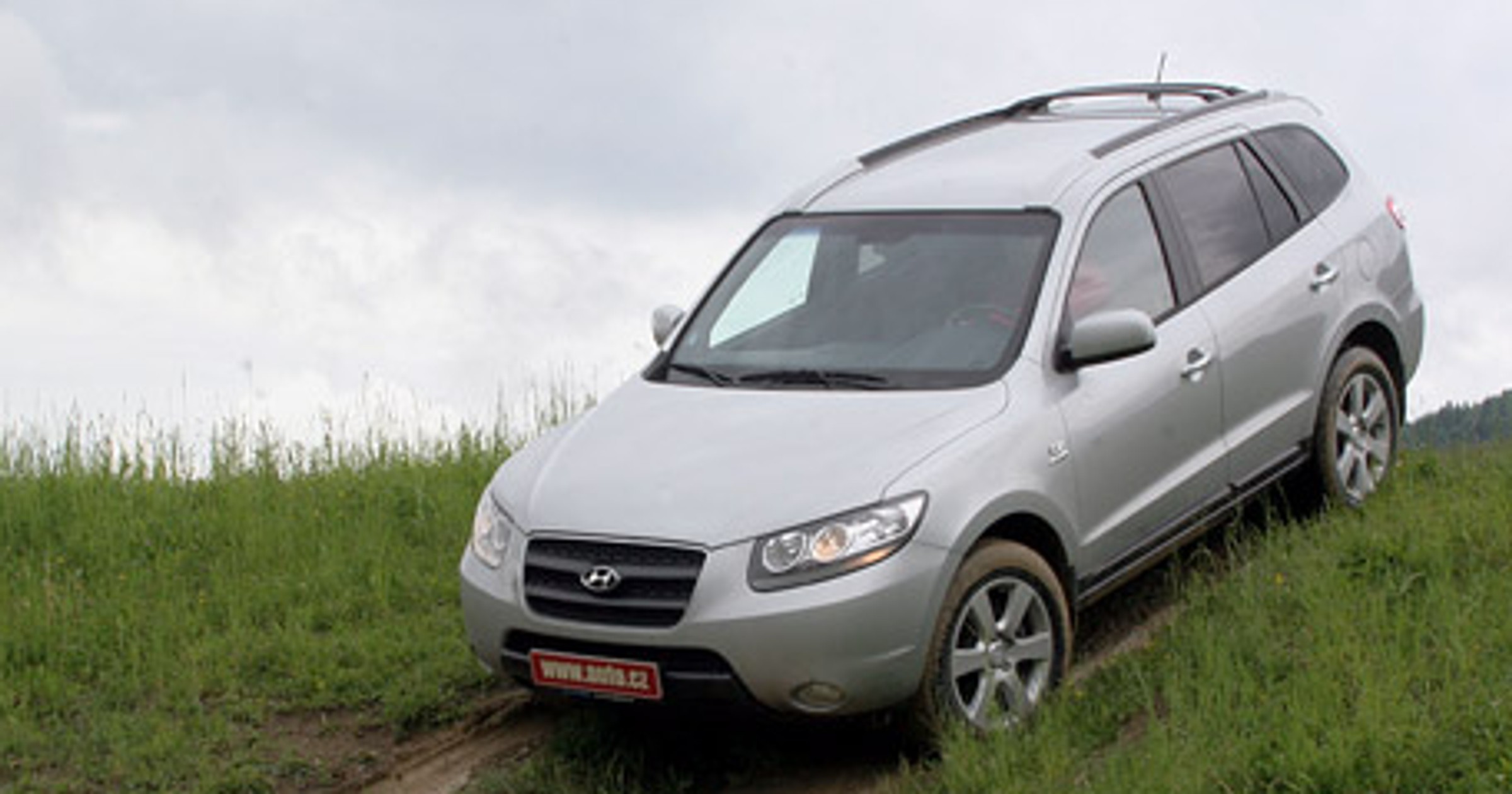 Hyundai Santa Fe 2.7 V6 - Idealna cisza