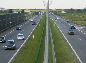 Czy wiesz, czym się różni autostrada od drogi ekspresowej? Nie tylko ograniczeniem