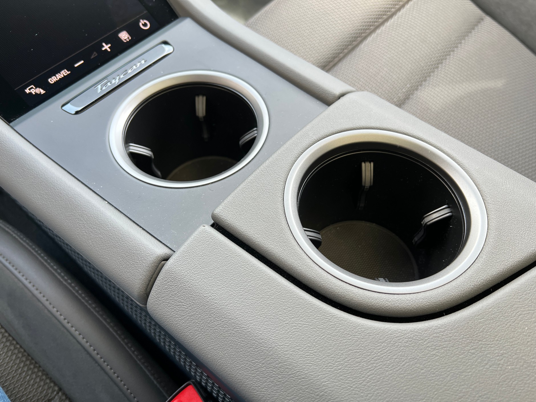 Porsche Taycan 4 Cross Turismo 2023