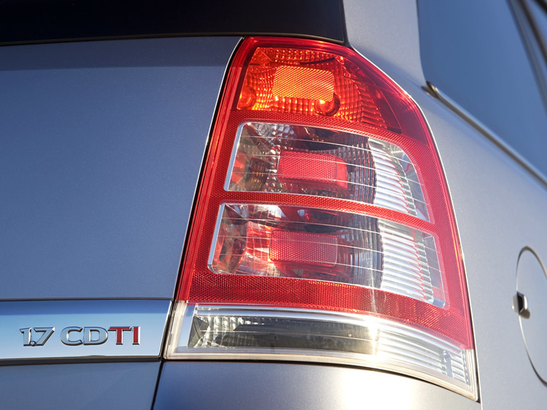 Opel: nowa Zafira w natarciu od lutego (dane techniczne plus ceny w Polsce)