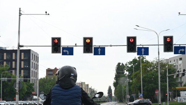 Sygnalizator ze strzałką kierunkową. Sygnalizator S-3