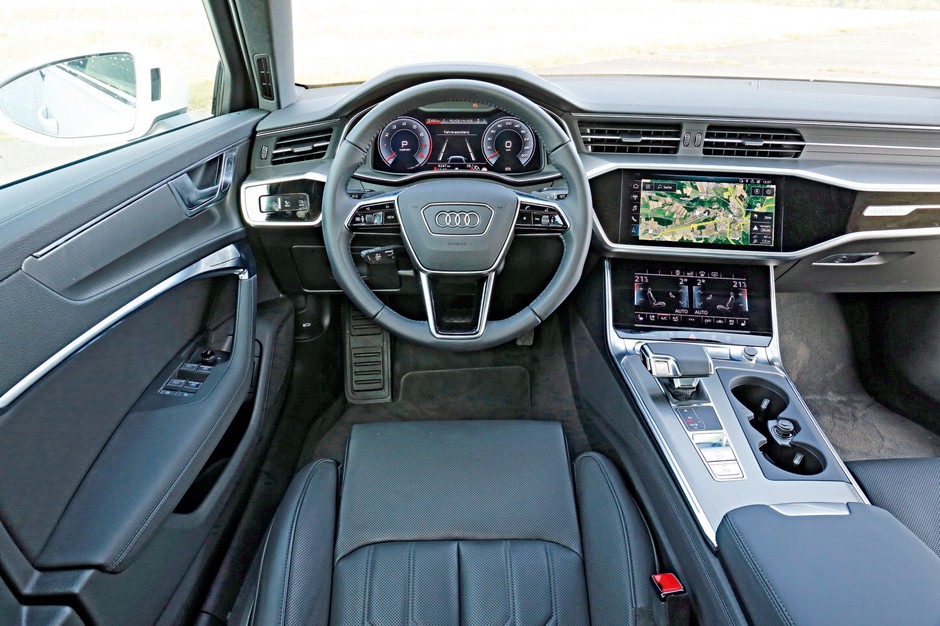 Audi A6 55 TFSI quattro - kokpit