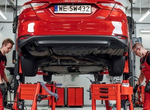 Toyota Express Service, czyli ekspresowy przegląd z zachowaniem najwyższej jakości